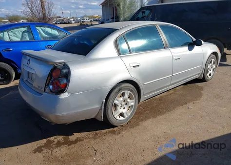 2004 Nissan Altima 2.5 S z USA, uszkodzony, nr VIN 1N4AL11D54C172344